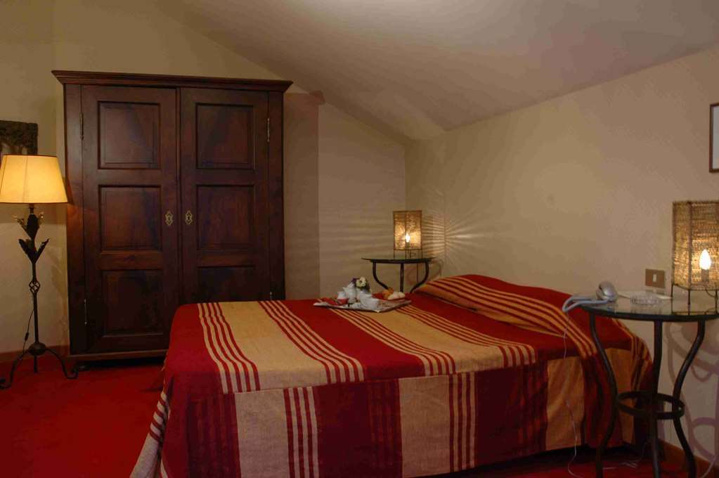 Hostellerie Du Golf Pecetto Δωμάτιο φωτογραφία